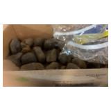 BX OF AGATES & CRYSTALS