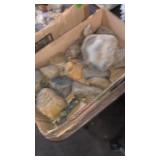 BX OF AGATES