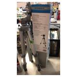 TRIPOD W/ ORIGINAL BOX