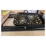 SET OF 4 MID CENTURY MODERN TV TRAYS W/ STANDS
