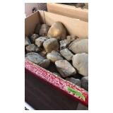 BX OF AGATES