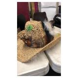 STRAW HAT