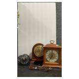 CLOCKS & ALARM CLOCKS