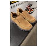 CASUAL WEAR SZ 9.5 SHOES