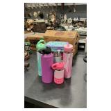 HYDRO FLASKS & BENTO BOXES