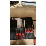 SNAP-ON 10 PC SCREWDRIVER SET & BINDER