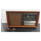 MOTOROLA VTG AM/FM RADIO