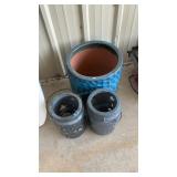 CERAMIC LARGE POTTER AND 2 CANDLE HOLDERS