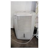 FRIGIDARE 70 PT DEHUMIDIFIER