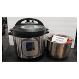 INSTA POT DUO NOVA W/ MANUAL
