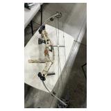 HOYT XT 2000 60-70LB COMPOND BOW
