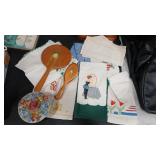 VTG DRESSER SET & TEA TOWELS