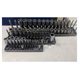 LARGE SET OF ASSORTED SNAP-ON METRIC SOCKETS