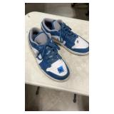 NIKE J2 SZ 8.5 SHOES