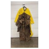 2 VINTAGE AUSTRALIAN OILSKIN DUSTER COAT & PVC RAI