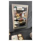 WALL MIRROR