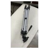 DYNEX DX-NW080 TRIPOD