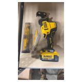 DEWALT DCS369 COMPACT RECIP SAW W/ BATTERY & BLADE
