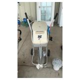 EVINRUDE 15 HP MOTOR WITH STAND