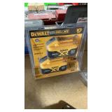 DEWALT 2 PK 20V 10AH BATTERIES NIB