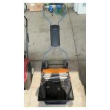 FISKARS MANUAL PUSH MOWER WITH BAGGER