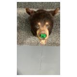BLACK BEAR NECK MOUNT