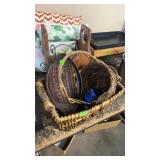 GROUP OF BASKETS, DECORATIVE BOX & PILLOWS
