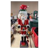 SANTA NUTCRACKER