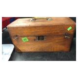 HUMPHREY'S VETERNARY WOOD CASE W/ SYRINGES