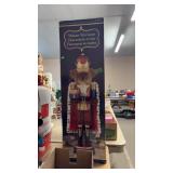 WOODEN BEAR NUTCRACKER 32'