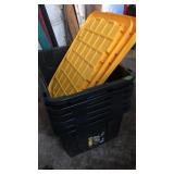 6 TOTES & 3 LIDS