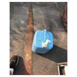 WATER CAN & CROSS CUT SAW BLADE