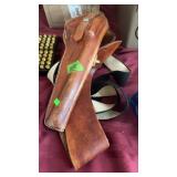 LEATHER SHOULDER HOLSTER