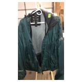 PACK TECH WIND BREAKER SIZE XL