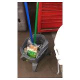 MOP BUCKET & MOPS