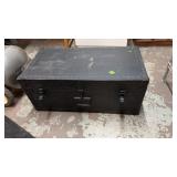 BLACK FOOT LOCKER W/ TRAY