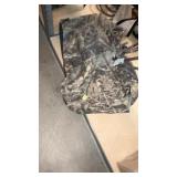 12 CANADIAN GEESE SILHOLETTE DECOYS