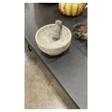 MOLCAJETE