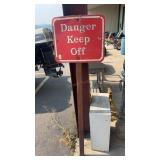 'DANGER KEEP OFF' METAL SIGN ON POLE