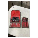 SNAP-ON TERMINAL TOOL KIT AND 4 PC SNAP-ON PUNCH