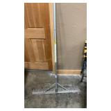 LANDSCAPING RAKE