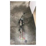 PSE NOVA EXTREME 70LB COMPOUND BOW W/ ARROWS +