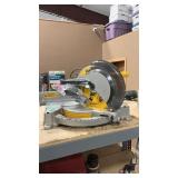 DEWALT 12' COMPOUND MITER SAW