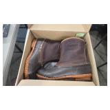 LACROSSE SZ 11 TREKKER BOOTS
