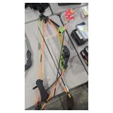 TWO COMPOUND KIDS BOWS