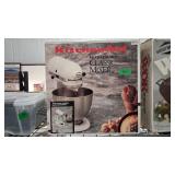 KITCHEN AID CLASSIC MIXER W/ BOX