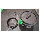 CAMP CHEF MINI CAST IRON DUTCH OVEN &