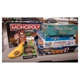 BOARD GAME ASSORTMENT