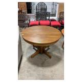 OAK VTG ROUND TABLE W/ CASTERS 1 LEAF