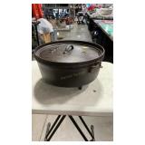 LODGE 12IN CAST IRON DUTCH OVEN